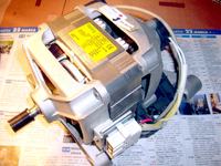 Indesit IWD 5085 – jak wejść w tryb serwisowy i zdiagnozować błąd F01?