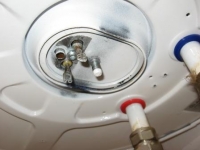 Ariston SGHP 50 PL Boiler: Cleaning Stone, Removing Thermostat & Heater, Safety Valve Issue