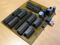 Zegar cyfrowy z wskaźników stosowanych w samolotach.