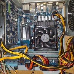 Komputer nie widzi monitora a może monitor nie widzi komputera?