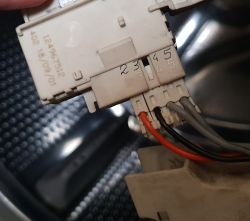 Electrolux EW1067F - Błąd E51 - Ominięcie/oszukanie blokady drzwi Electrolux EW1067F - Błąd E51 - Ominięcie/oszukanie blokady drzwi