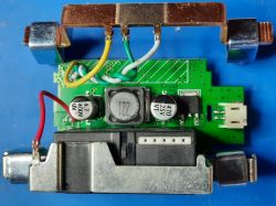 Disassembled KWS-302WF Power Meter Photo of a disassembled KWS-302WF power meter revealing the circuit board and components.