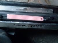 Chrysler 300C Touring - Listwa świecąca w progach