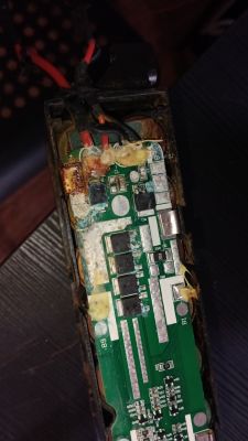 Składak - problem baterii. - (klon m365/scooty 8.5)