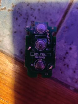 Uniwersalny sterownik centralnego zamka - programowanie nowych pilotów