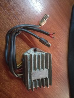 Regulator napięcia alternatora