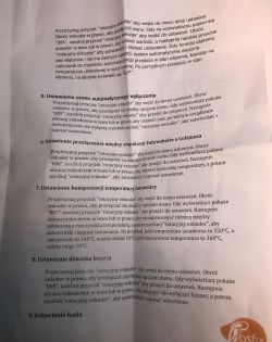 Część instrukcji obsługi stacji lutowniczej, zawierająca opis ustawień takich jak czas automatycznego wyłączania, jednostki temperatury, kompensacja temperatury oraz dźwięk buzera.