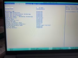 Instalacja win10 na nowym laptopie. Nie widzi dysku!