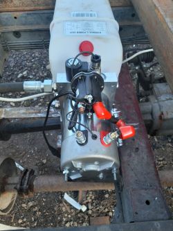 Podłączenie agregatu hydraulicznego 12V, wywrotka do 3,5 tony