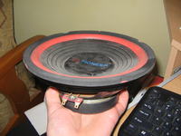 PIONEER 200 W 8 Ohm Nie działają glosniki! Dlaczego?