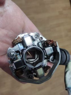 Ford Mondeo MK4 2009r 1.8tdci ciężko odpala po postoju.