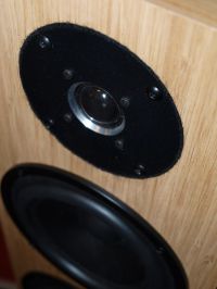 Kolumny 2.5D na głośnikach STX Kolumny 2.5D na głośnikach STX