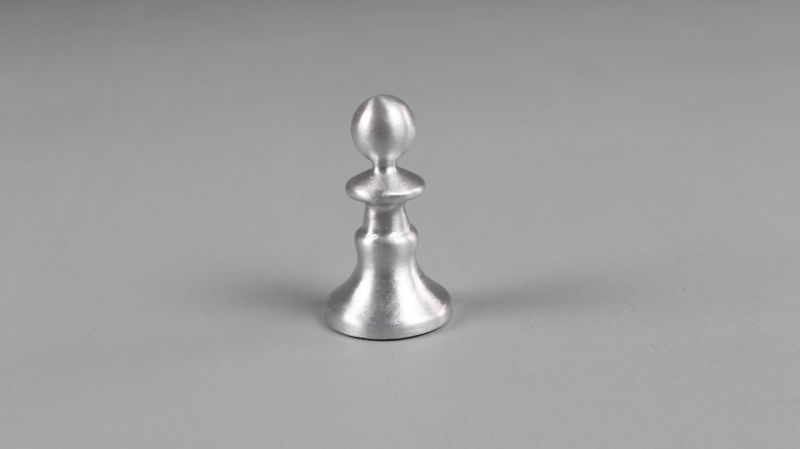 Pionek szachowy odlany z aluminium Pionek szachowy odlany z aluminium