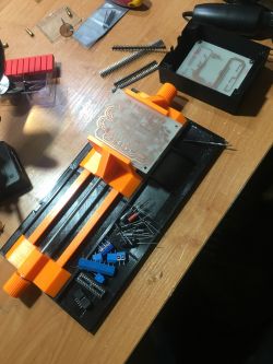 Zaawansowane sterowanie oświetleniem w salonie