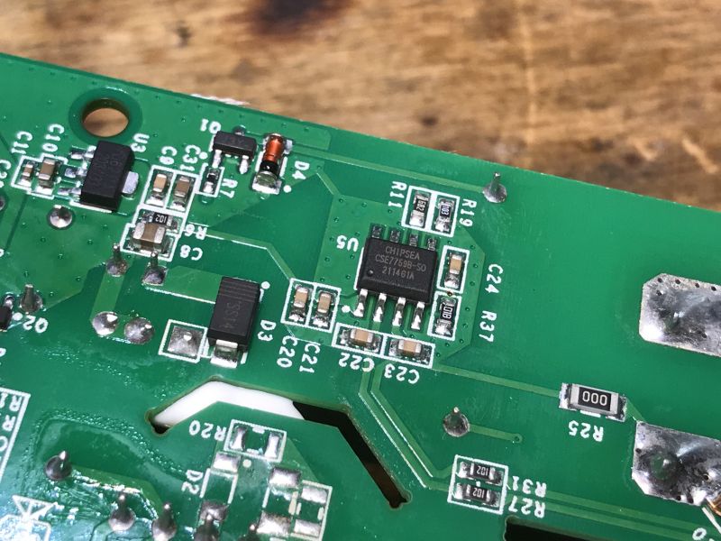 Inside the WS-04H1 PCB Close-up of a PCB with electronic components.
