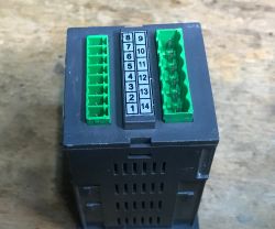 RE22-121000 Temperature Controller – Made in Poland – internal view