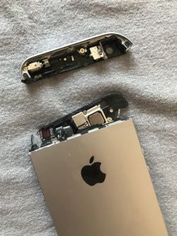 iPhone SE upadł z balkonu - czy możliwa jest naprawa lub odzyskanie danych?