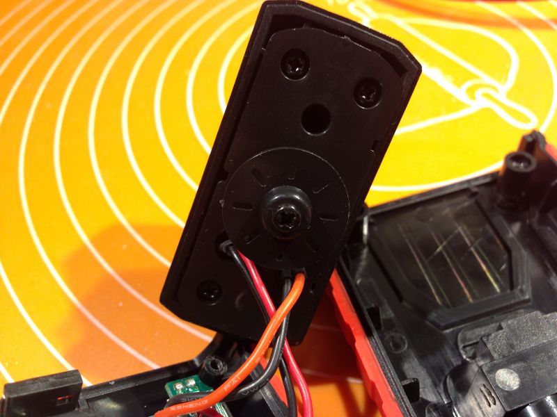 Tachometr TA 500C - pomiar prędkości obrotowej części ruchomych. Opis możliwości i obsługi.