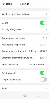 Thermostat settings screen: calibration, switch difference, frost protection enabled