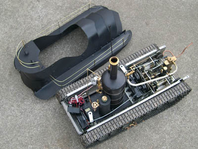 Zdalnie sterowany czołg parowy