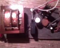 Prosty zasilacz regulowany na LM317 Prosty zasilacz regulowany na LM317
