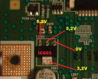 SAMSUNG SyncMaster T220 nie włącza się, świeci LED
