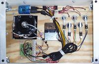 Kontroler do gier na USB. W stylu lotniczych kontrolerów.