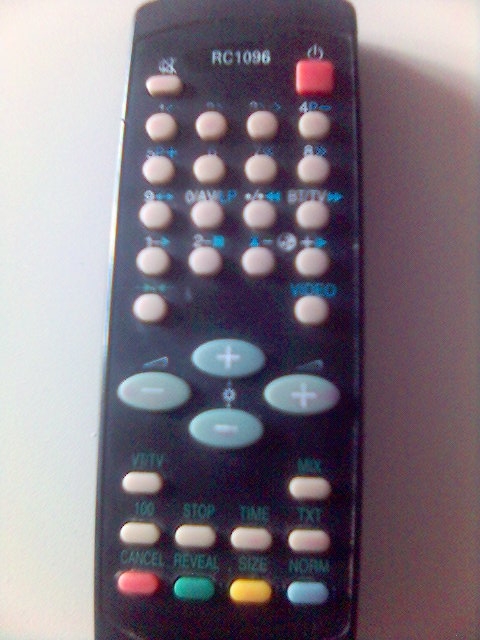 RC1096 pilot uniwersalny - jak się go programuje?